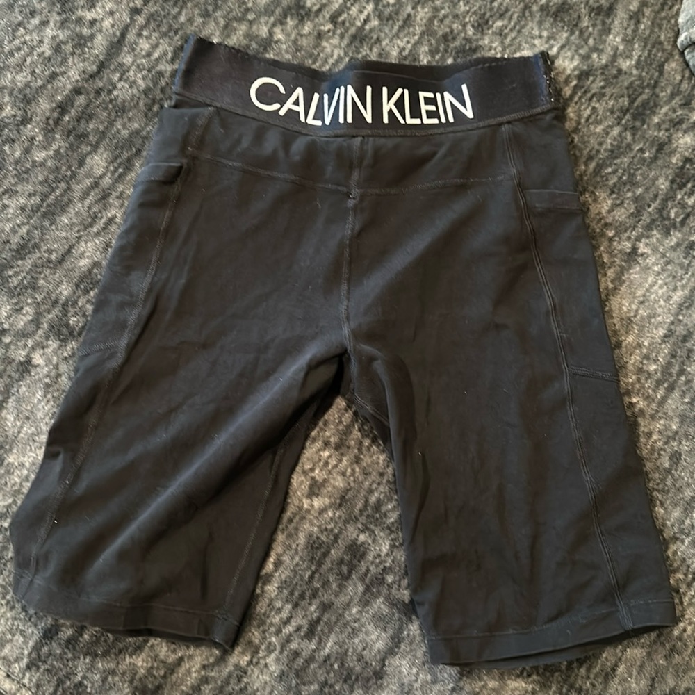 Small Calvin Klein biker shorts!